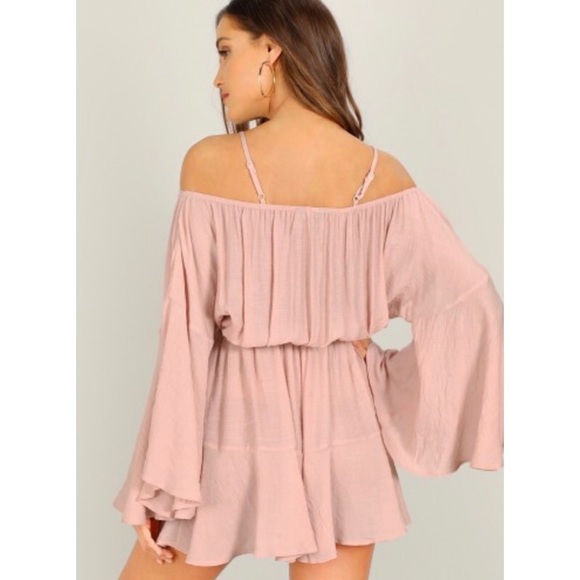 Black Off thé Shoulder Romper - Picture 4 of 8